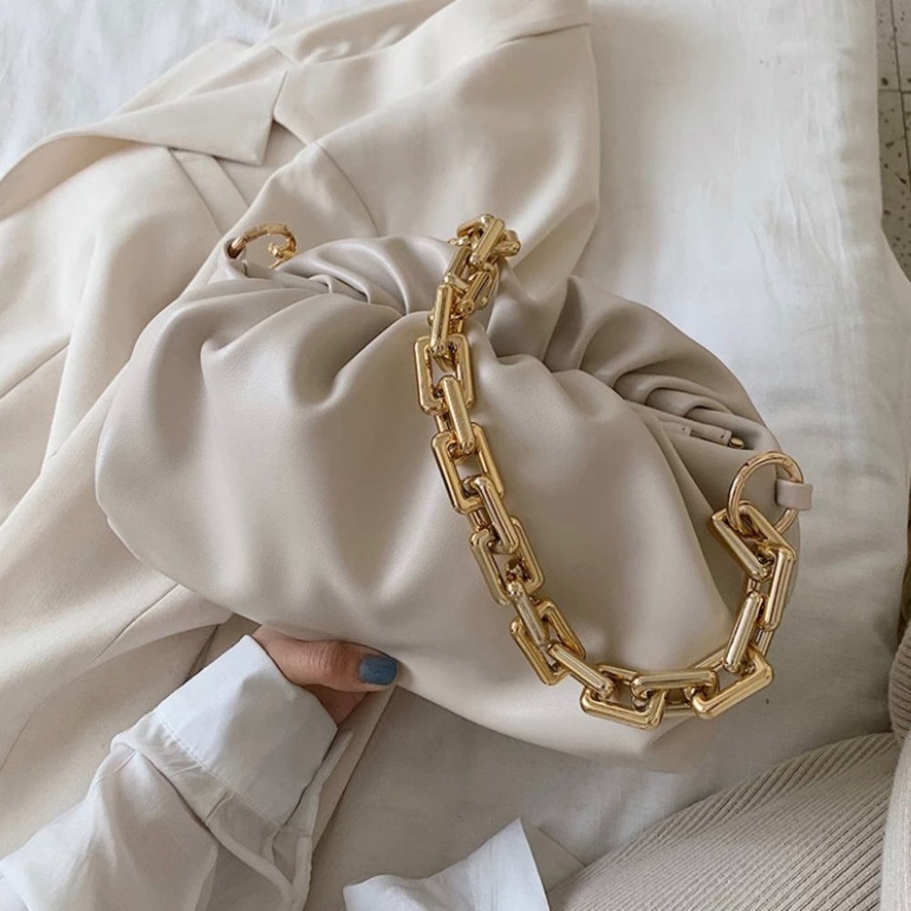 BEAUTIFUL CREAM PURSE
